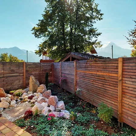 Im Modernen Landhauscharme Mit Bergblick Und Garten Nyaraló *